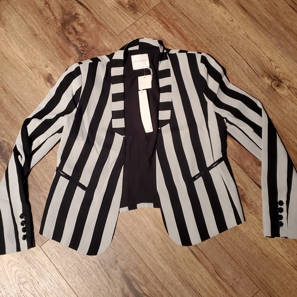 NWT Line & Dot blazer - Picture 4 of 7